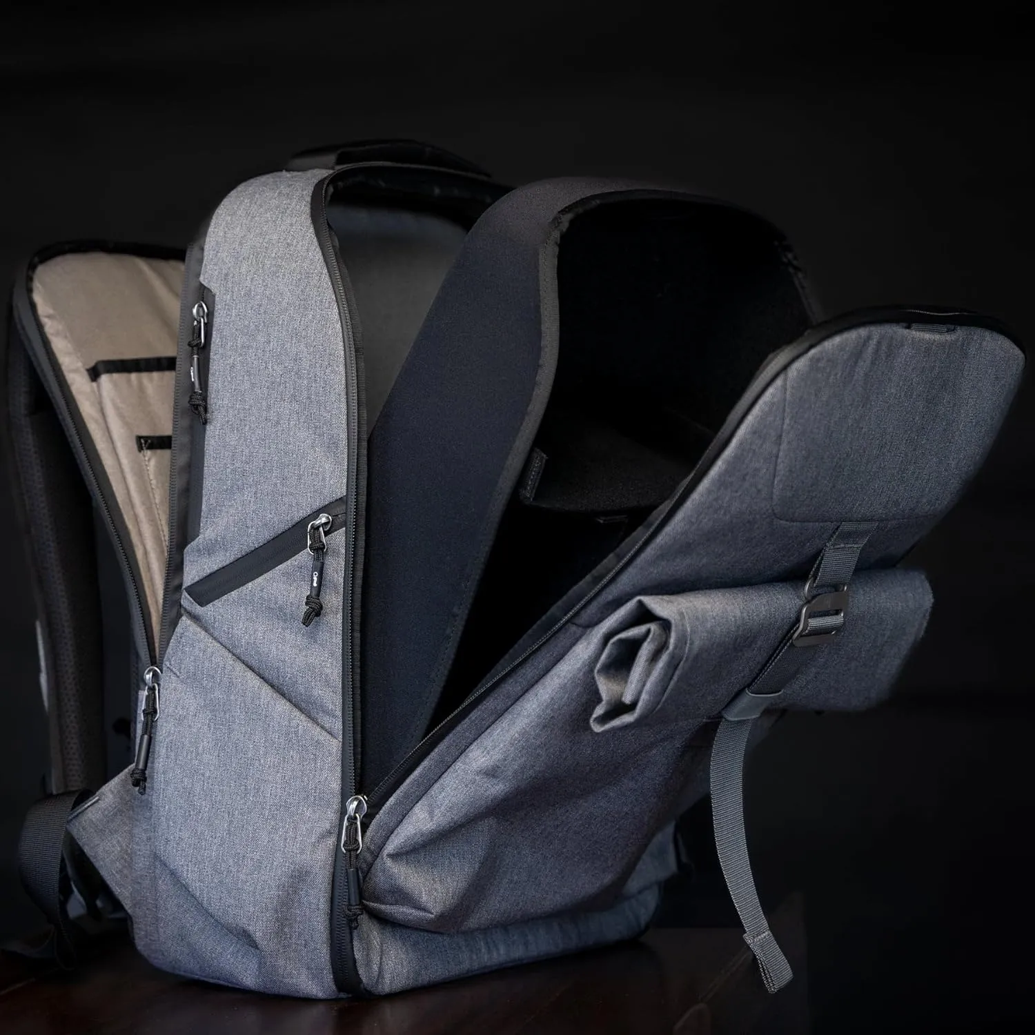 BIG IDEA DESIGN Ti EDC Backpack (Black)