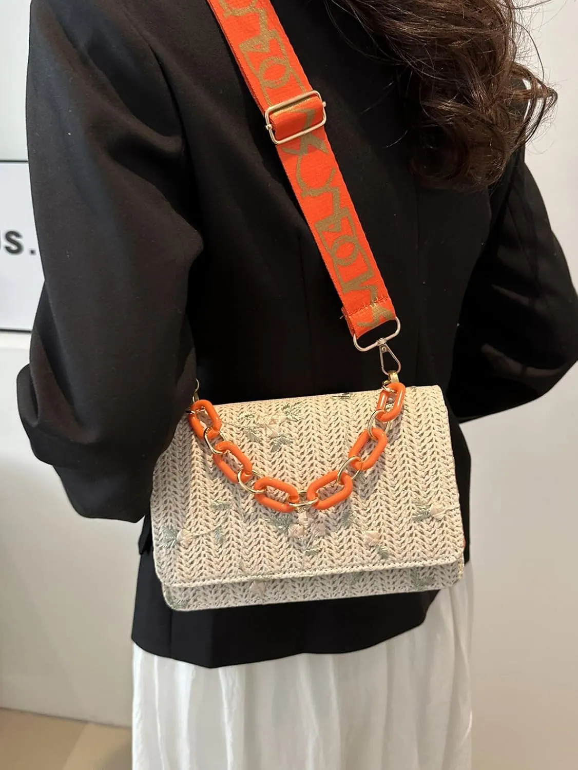 Crossbody Braided Straw Bag Small Embroidery Shoulder Bucket Bag Women Lightweight Hand Clutch
