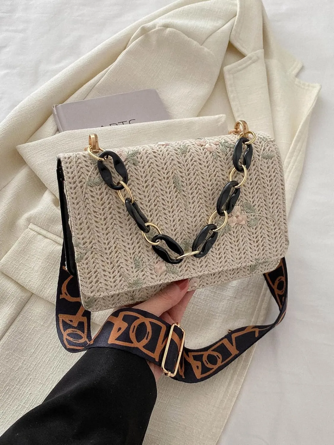 Crossbody Braided Straw Bag Small Embroidery Shoulder Bucket Bag Women Lightweight Hand Clutch