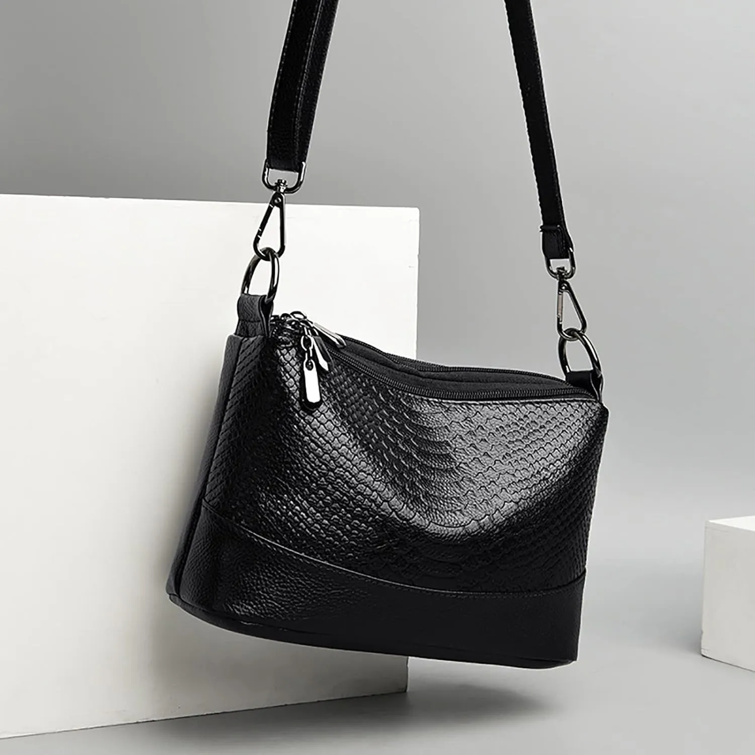 Crossbody Crescent Bags for Women Lightweight Quilted Leather Handbags for Women Clear Bag for Stadium Events(Black)