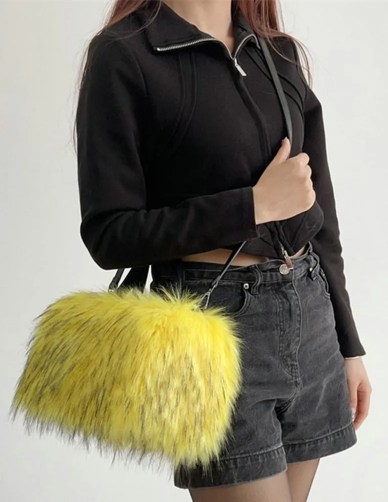 Furry Tote Bag for Women Faux Fur Shoulder Crossbody Bag Y2k Purse Fluffy Large Fuzzy Handbags Soft Top Handle Satchels