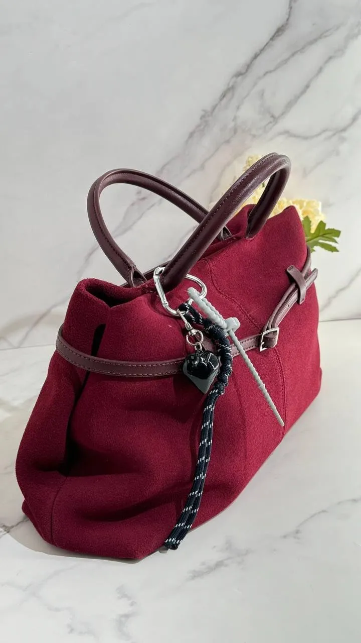 LuxeSuede – Premium Suede and Leather Handbag with Adjustable Strap