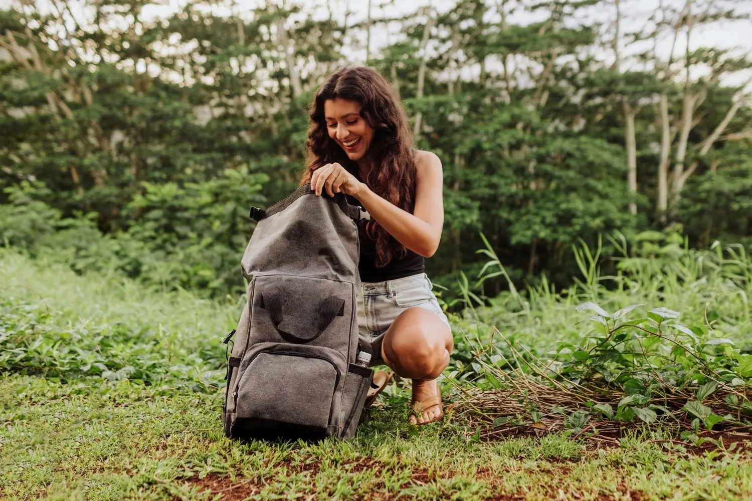 PICNIC TIME NHL OTG Roll-Top Cooler Backpack, Hiking Backpack Cooler, Soft Cooler Bag, (Heathered Gray)