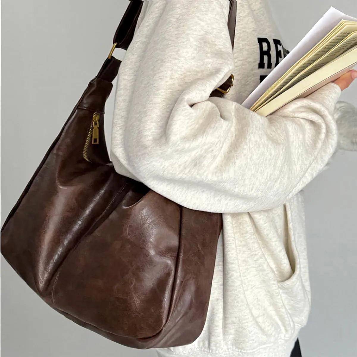 Retro Shoulder Bags for Women Vegan Leather Tote Handbags Slouchy Large Crossbody Bag with Adjustable Strap