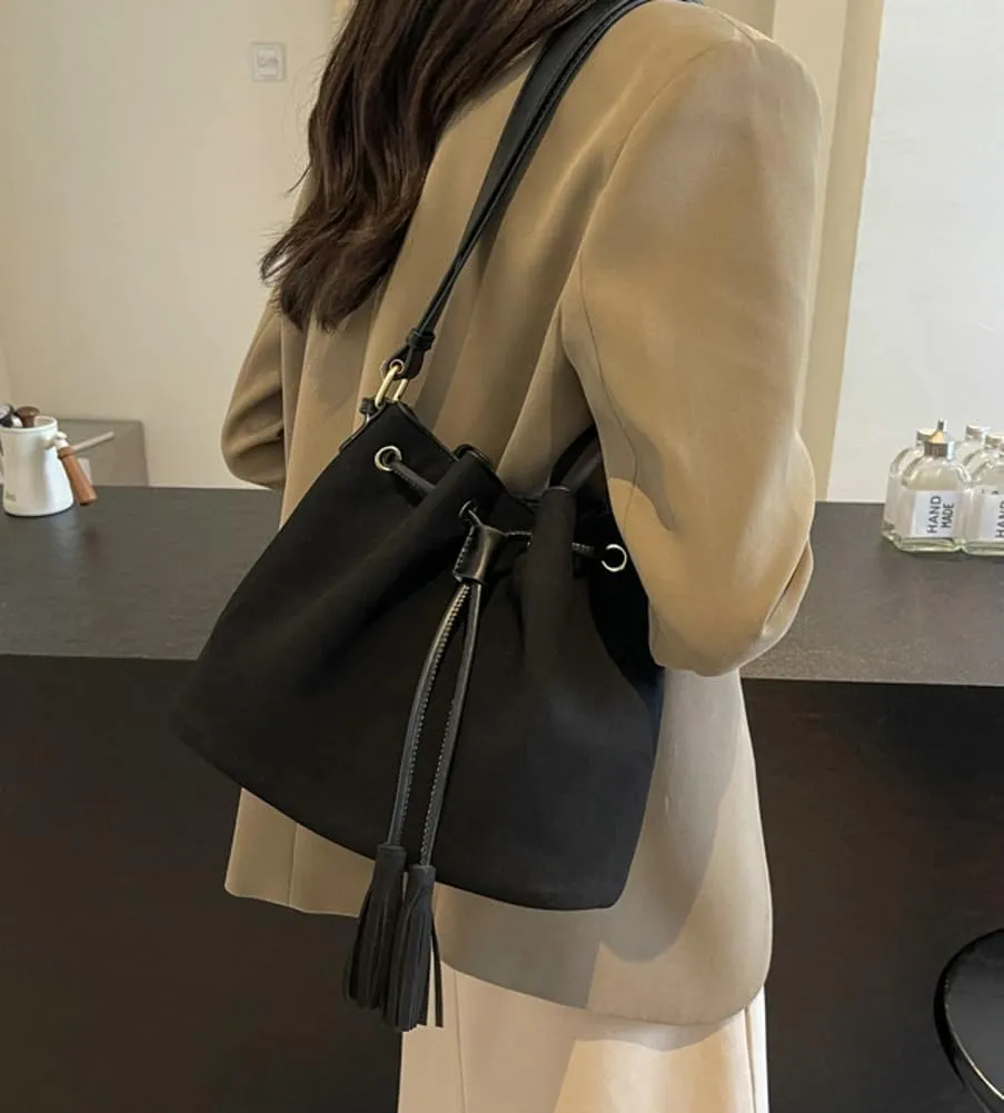 Suede Hobo Bags for Women Slouchy Bucket Bags for Women Retro Crossbody Purse Suede Office Tote Handbag for Daily Use 2024