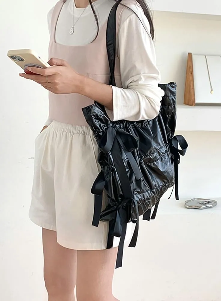 Trendy Bow-Tie Tote Bag for Women Floppy Handbag for Women Nylon Purse Casual Shoulder Bag for Travel Trips Work Dating 2025