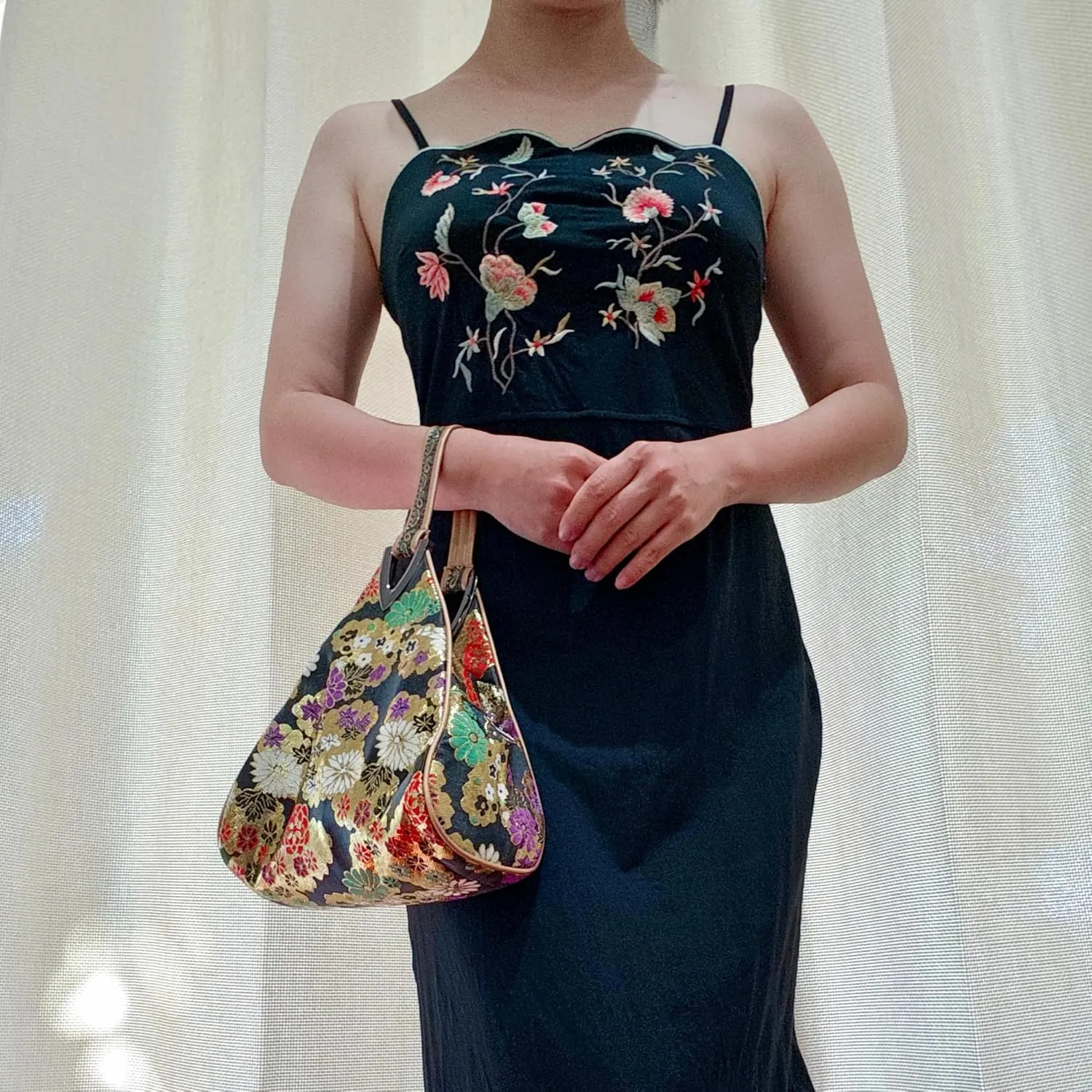 Yunjin Cloud Brocade Silk Pyramid Handbag for Women, Lightweight Handbag, Cute Trendy Zipper Tote Bag for Summer Vacation